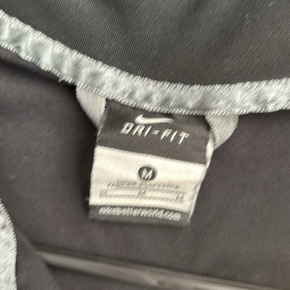 Nike full zip jacket - Picture 3 of 4